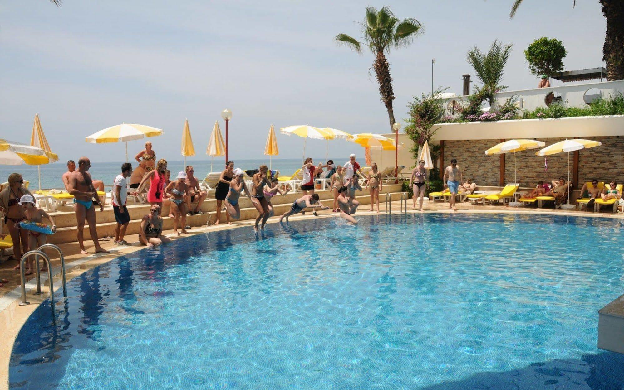 Rubi Hotel Авсаллар Экстерьер фото